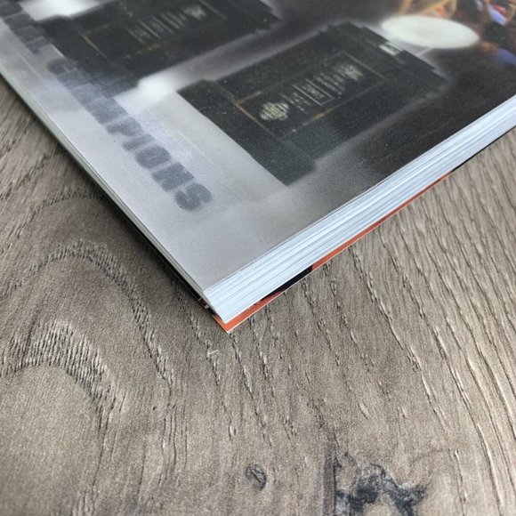 2007 Texas Football Media Guide Holographic Cover UT Longhorns - Picture 7 of 11